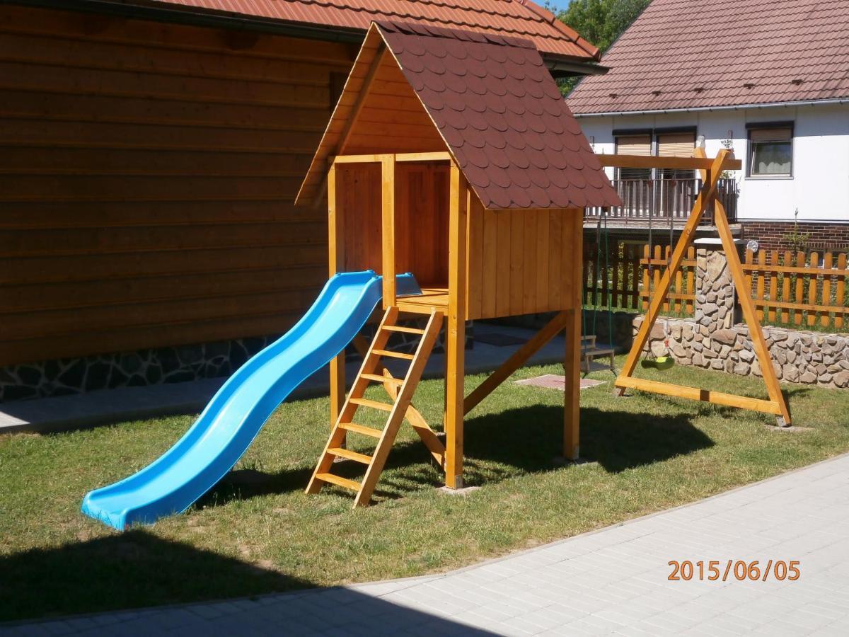 Liptovský Mikuláš Drevenica Silviaヴィラ エクステリア 写真